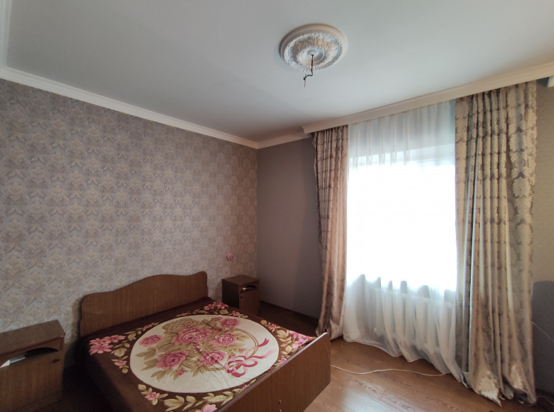 3х комнатная квартира на Штахановского улица
, 69 метров в Ростове - фото 6